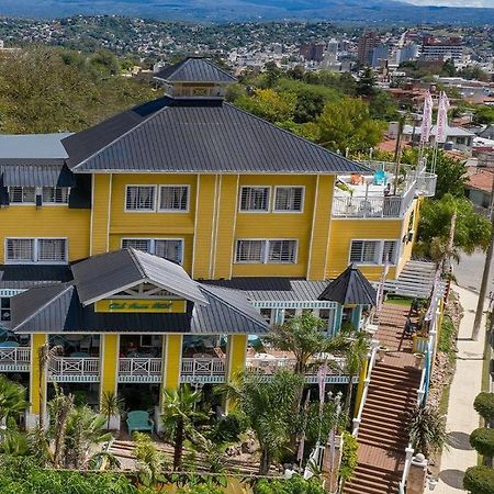 Hotel Club House Вила Карлос Пас Екстериор снимка