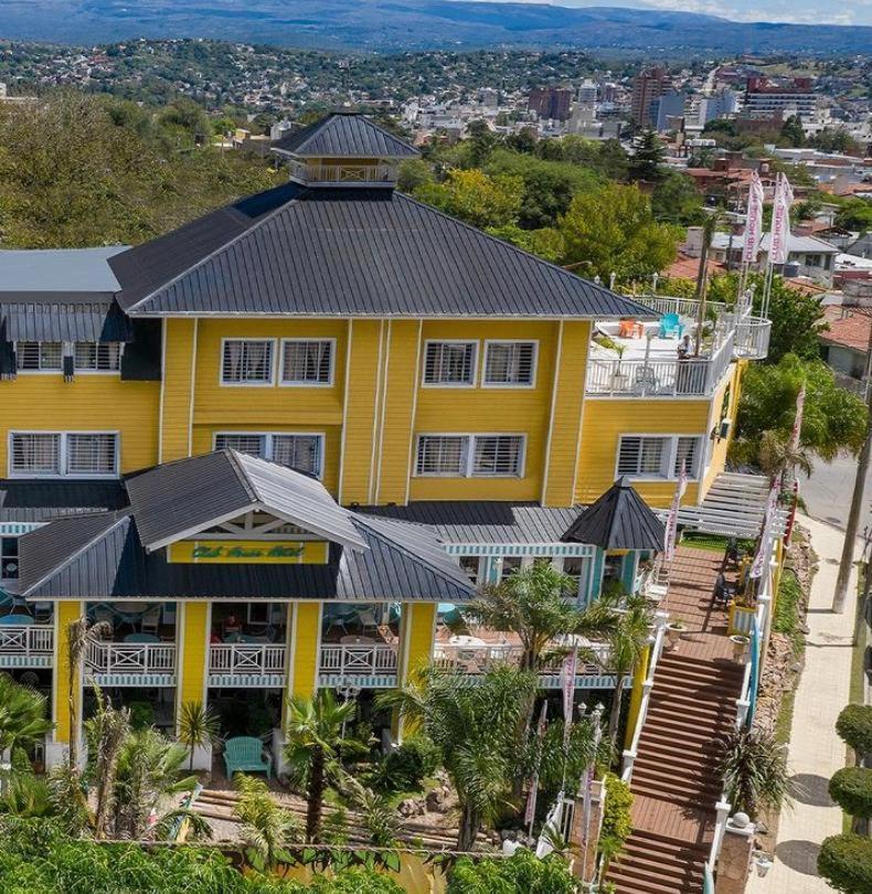 Hotel Club House Вила Карлос Пас Екстериор снимка